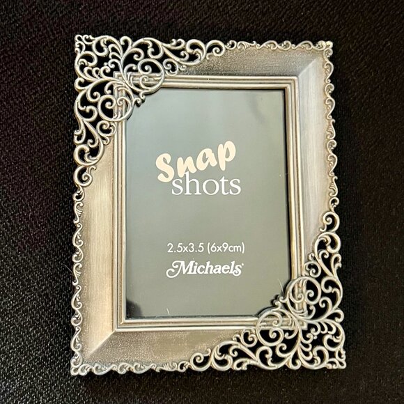 Michaels Metal Picture Frame - 2.5 x 3.5 in - Picture 1 of 3